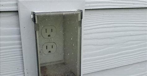 Need help convert recessed outdoor outlet to junction 